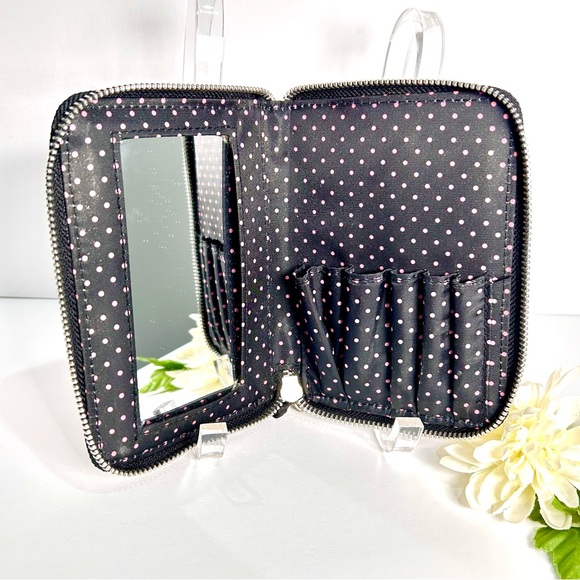 Victoria’s Secret Striped Zip Around Make Up Case Pink White Patent Mirror NWOT - Picture 3 of 6